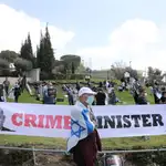 Activistas de izquierdas protestan frente al Parlamento israelí, en Jerusalén