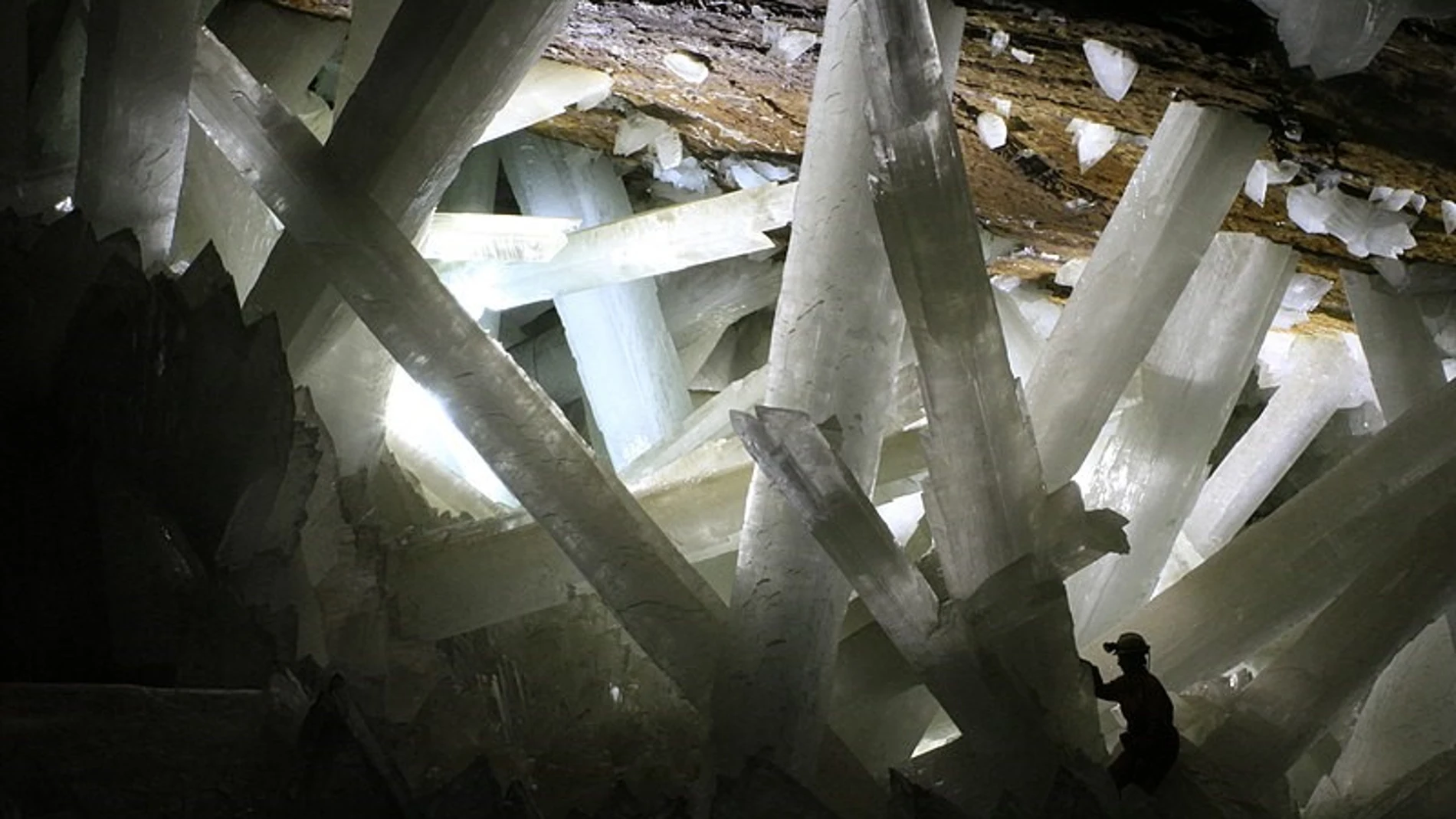 Cueva de los cristales en la mina de Naica (México)