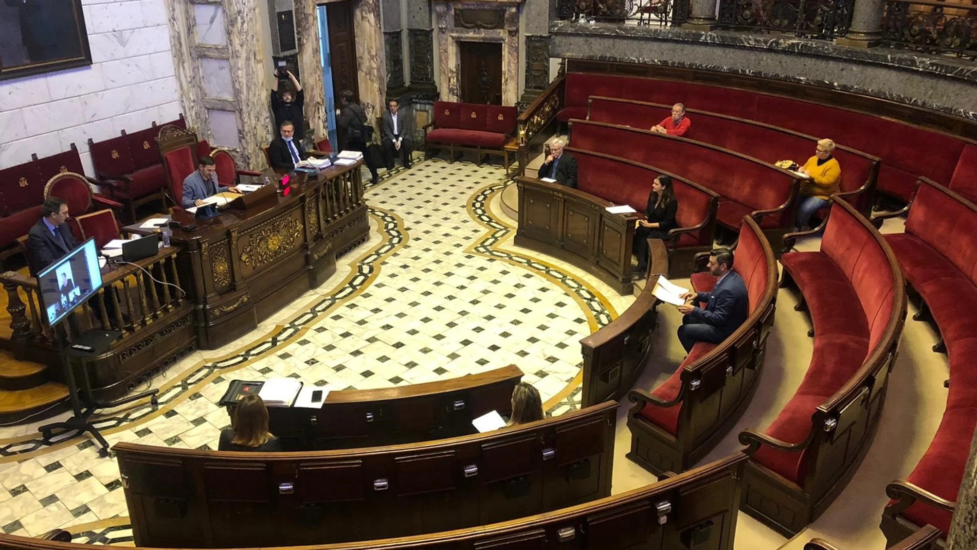 Coronavirus.- El Ayuntamiento de València expresa en el pleno sus condolencias y solidaridad con los afectados
