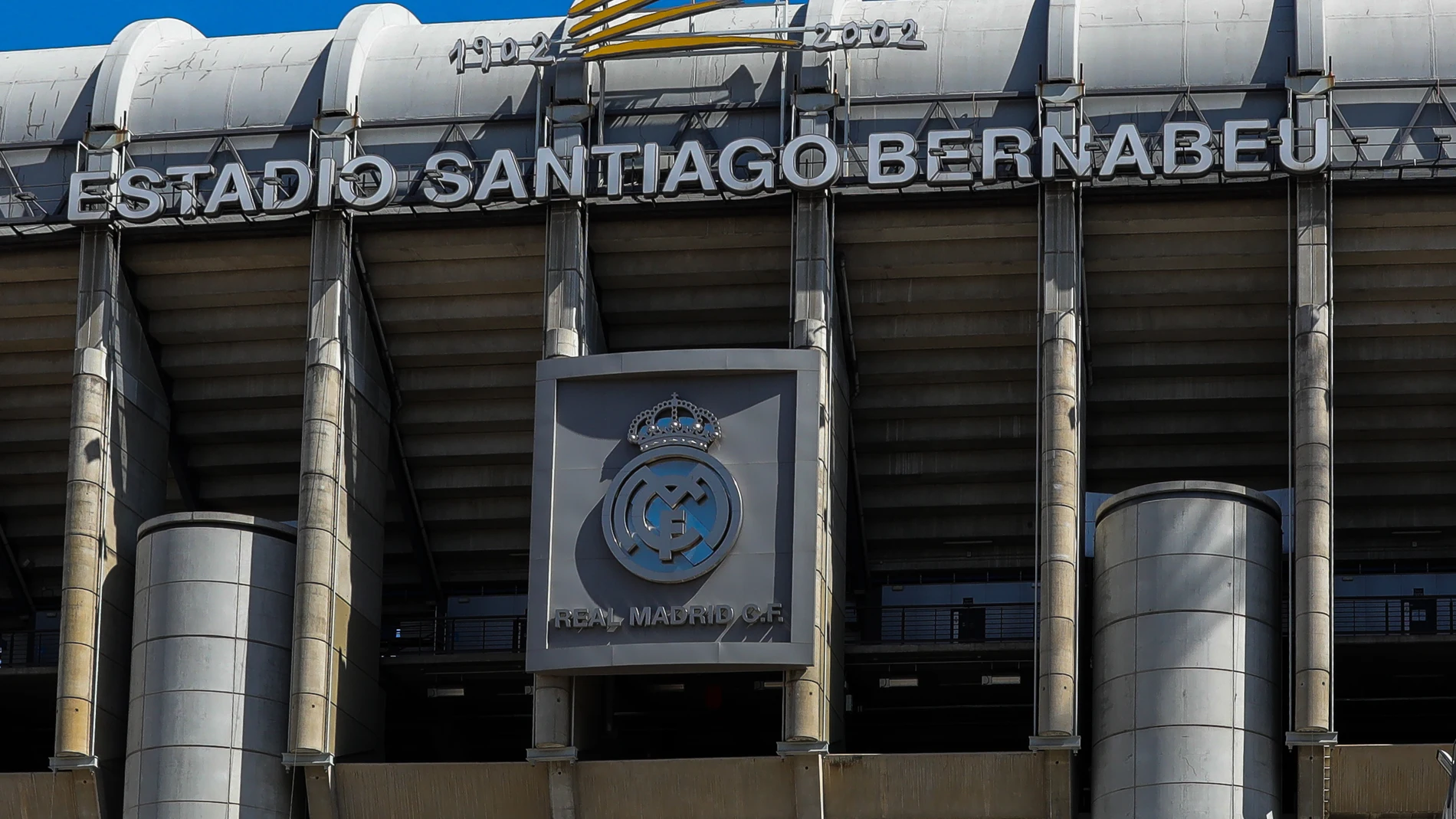 El Santiago Bernabéu funcionará como centro de aprovisionamiento y distribución de productos sanitarios