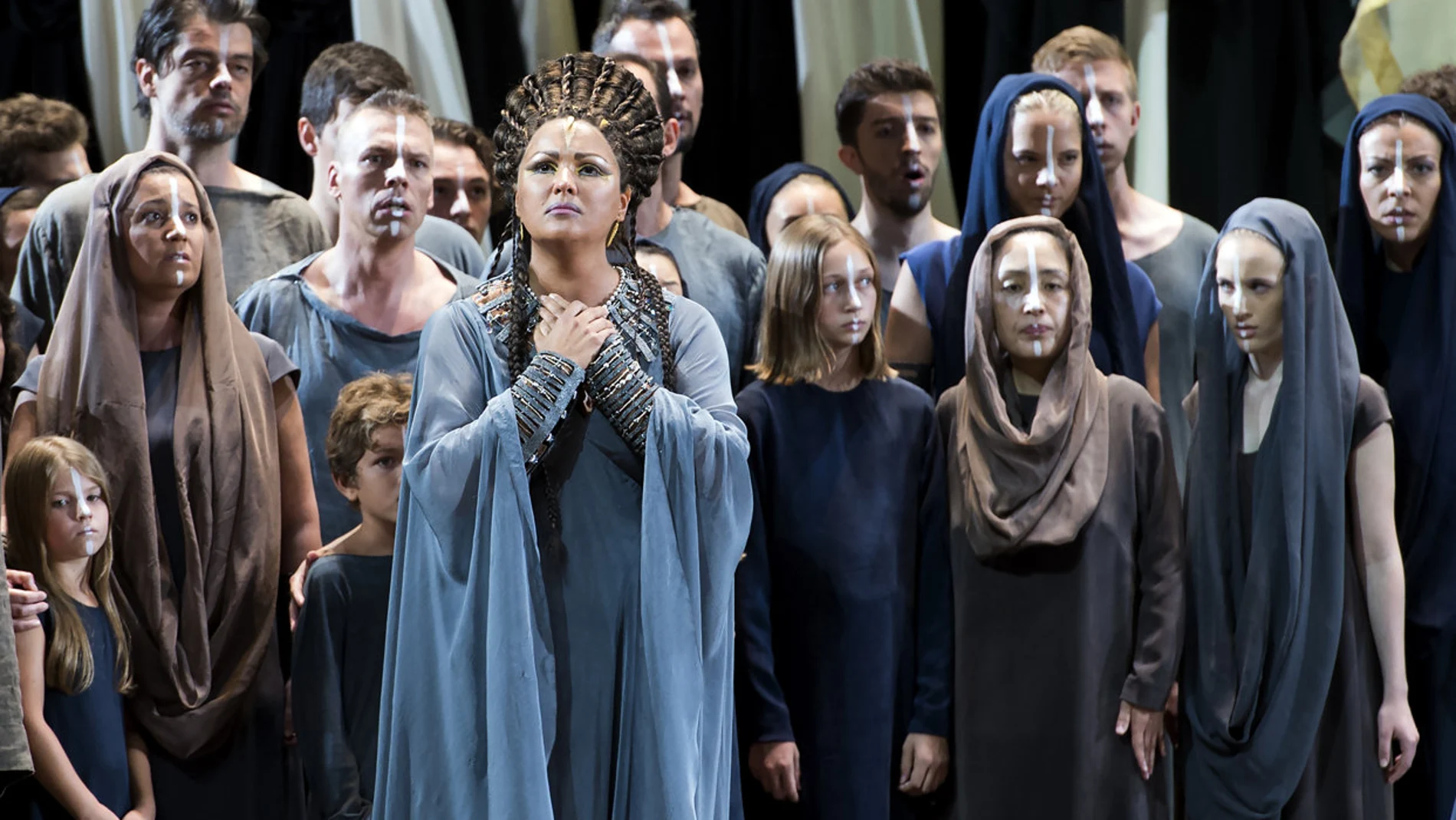 Anna Netrebko como "Aida" en Salzburgo