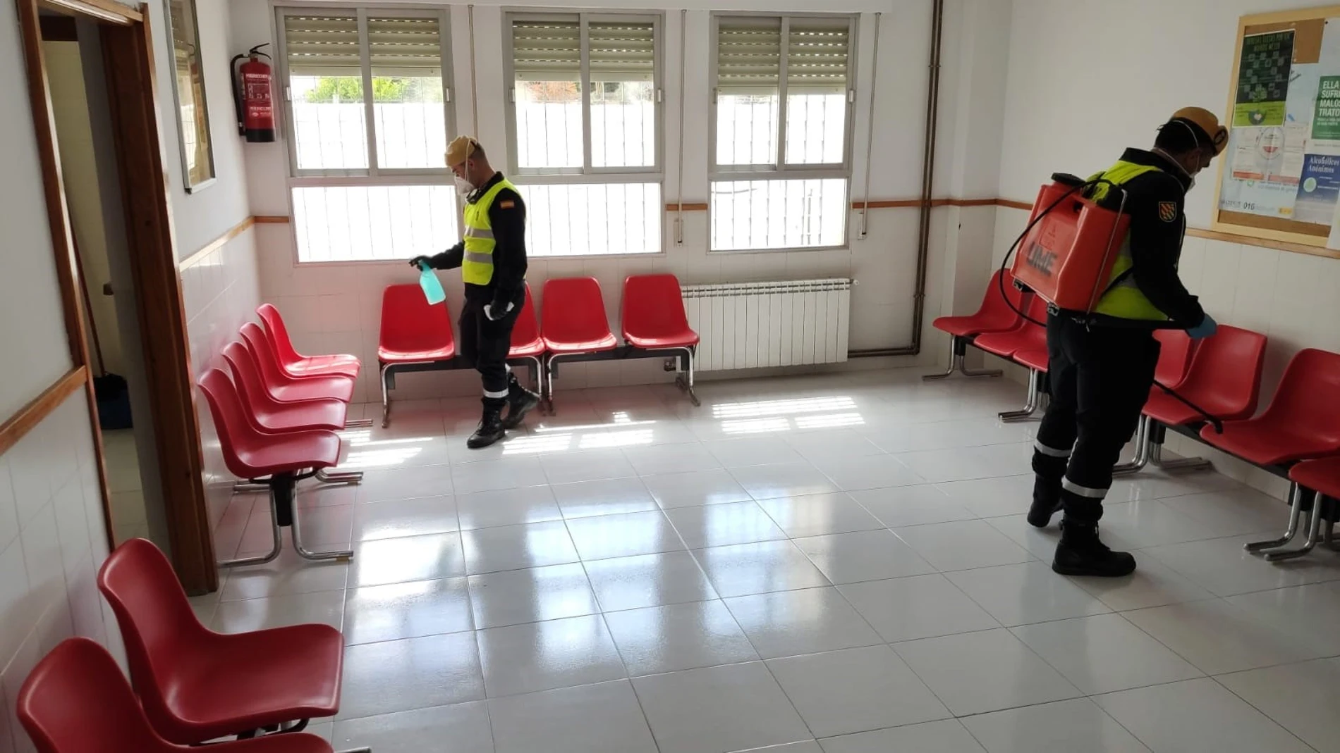 Granada.- Coronavirus.- La UME prosigue tareas de desinfección en residencias y centro de discapacitados con casos