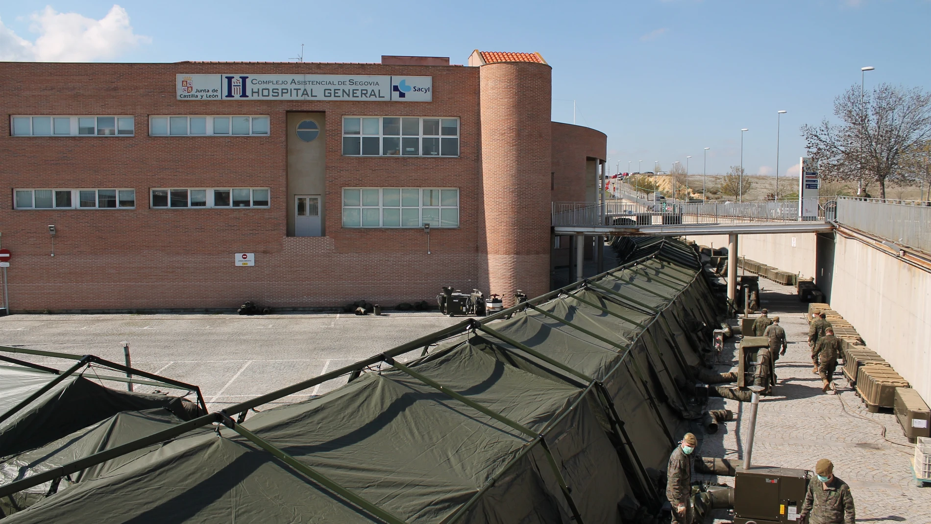 Coronavirus.- 38 efectivos del Ejército de Tierra levantan el hospital de campaña en Segovia en menos de 24 horas
