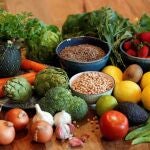 Hay que dar prioridad a las frutas y verduras frescas frente a los alimentos ultraprocesados y azucarados