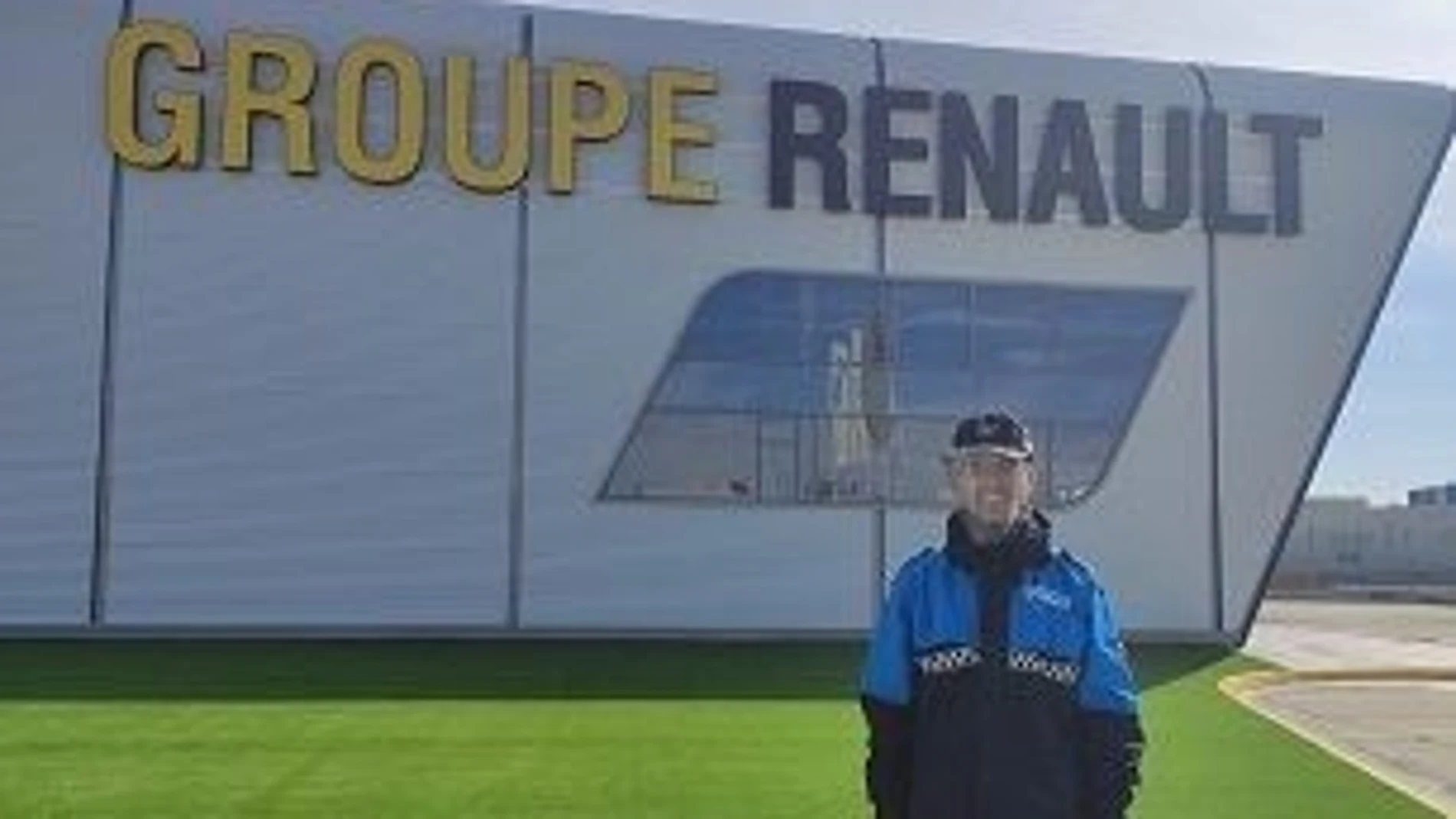 Coronav.- 'Renault al Rescate', a pleno rendimiento fabricando máscaras para la Policía Municipal de Valladolid