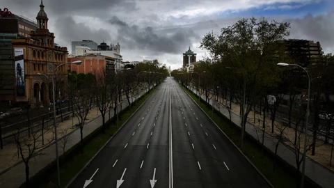 Paseo de la Castellana, ayer, sin apenas tráfico de coches
