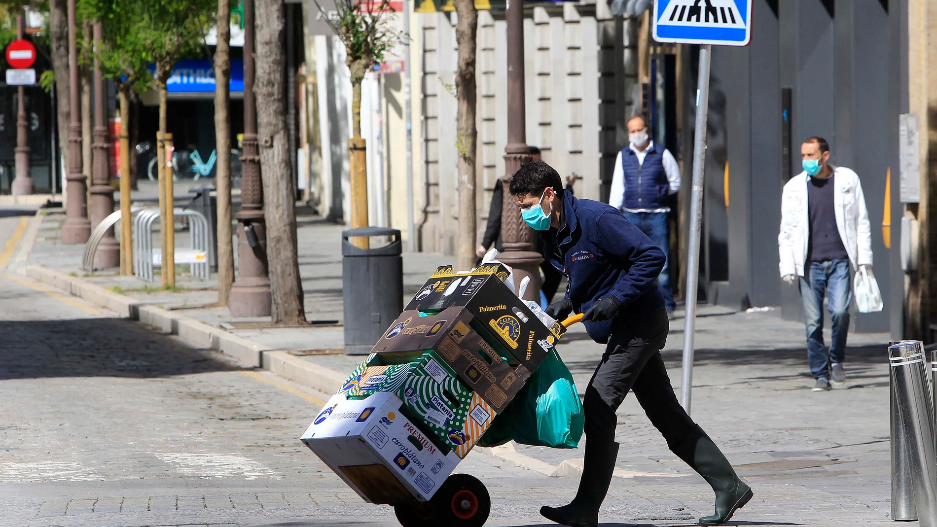 Un trabajador durante la cuarentena