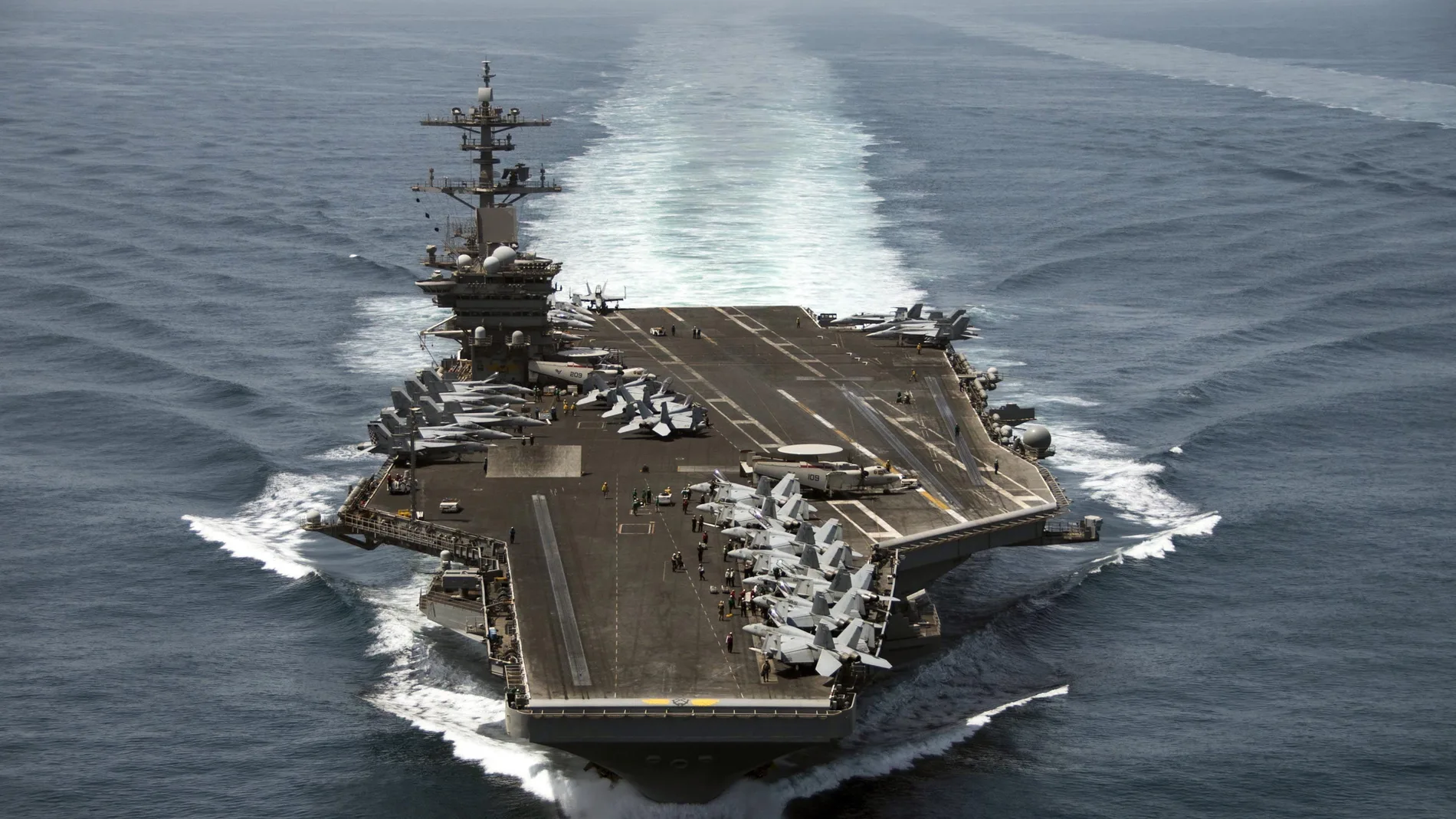 El portaaviones USS Theodore Roosevelt participó en las maniobras Malabar en 2015