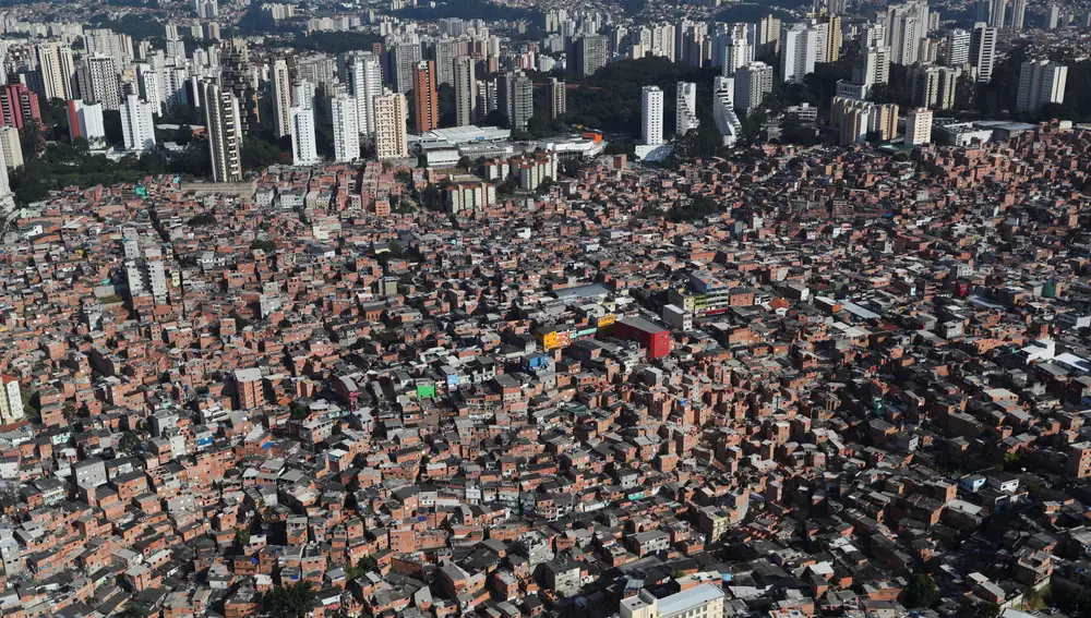 Vista aérea de una de las favelas más grandes de Sao Paulo