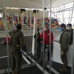 Militares del Ejército de Tierra en la instalación de Sabadell.