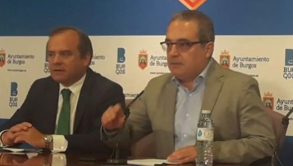 Los concejales de Voz en el Ayuntamiento de Burgos, Ángel Martín Rivas y Fernando Martínez-Acitores, en una imagen de archivo