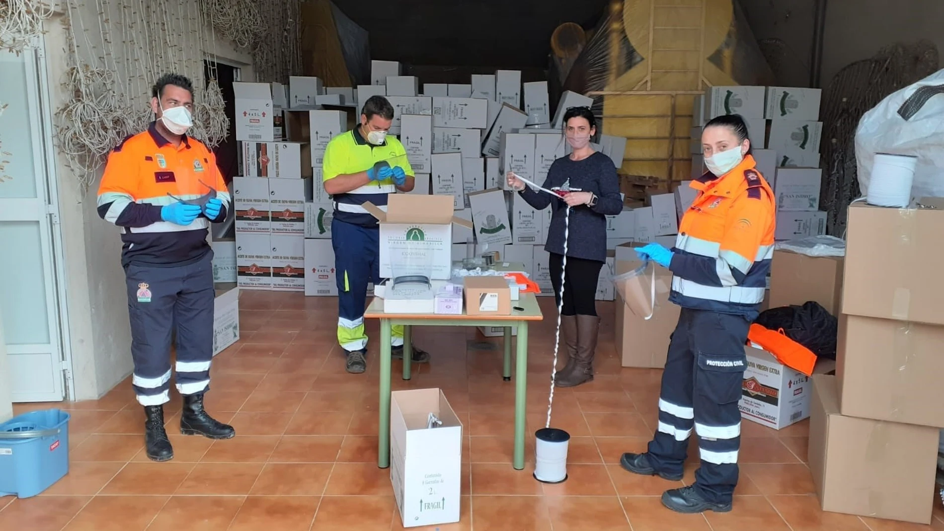Jaén.- Coronavirus.- Cooperativas y almazaras de Porcuna comienzan a producir 100.000 máscaras protectoras