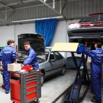 Imagen de archivo de un taller de reparación de vehículos