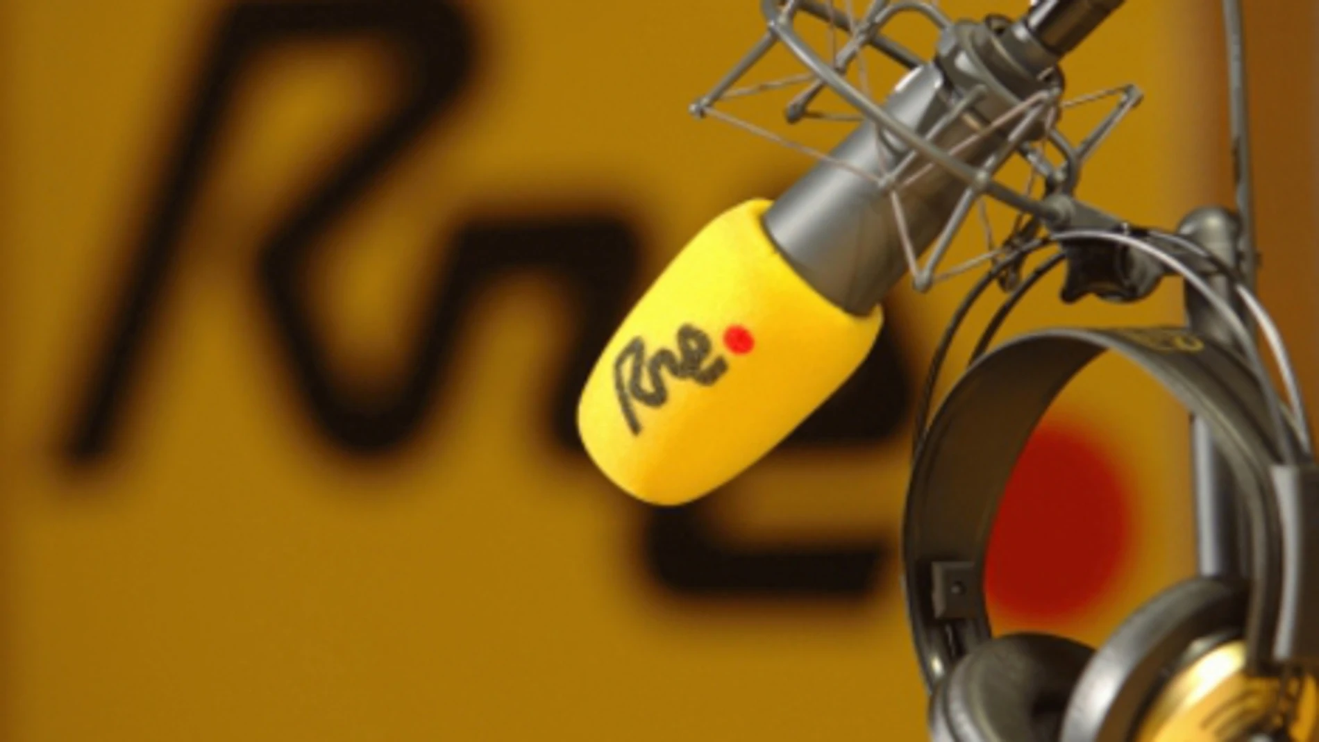 Micrófono de la emisora pública Radio Nacional