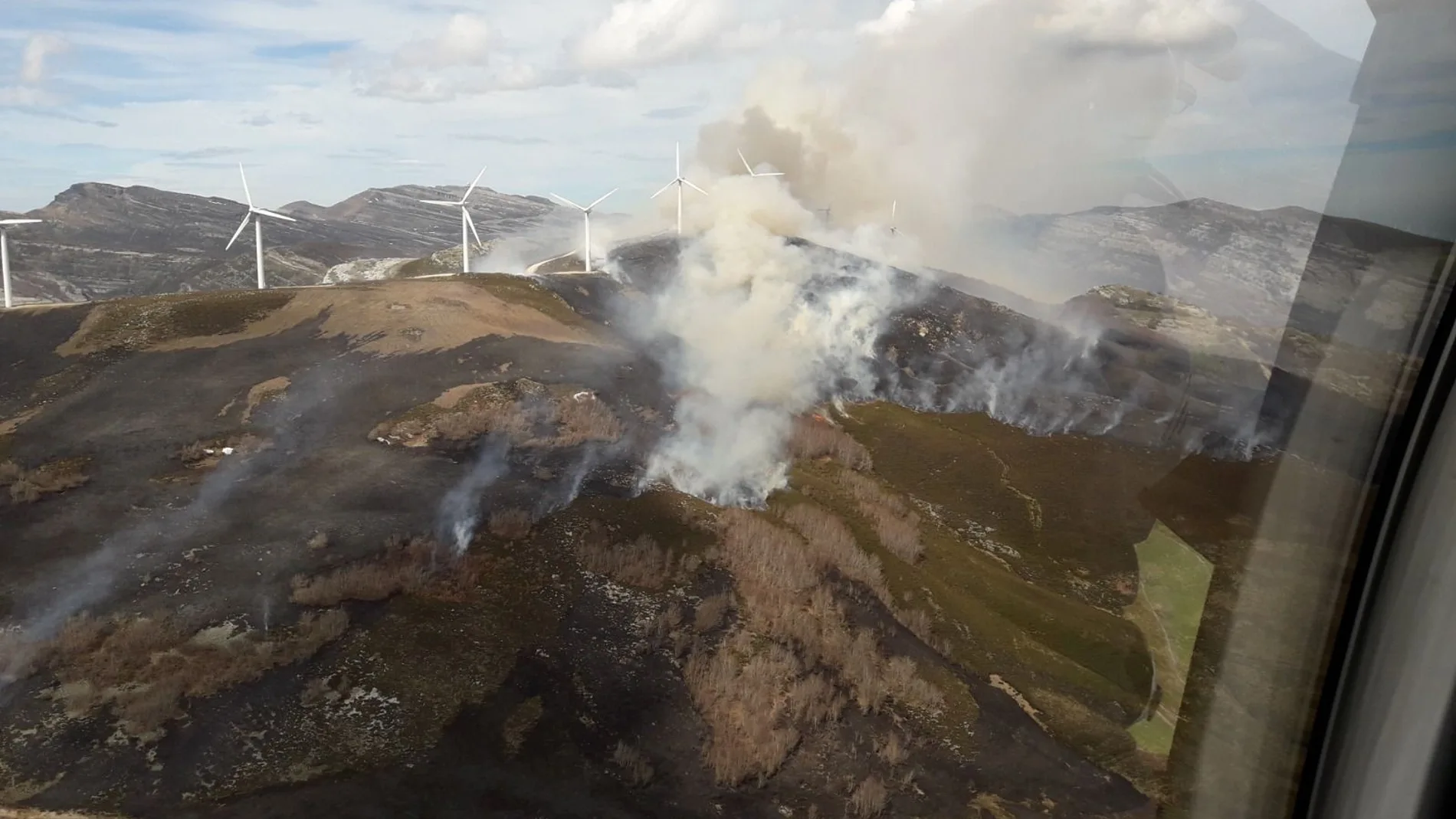 Incendio en Espinosa de los Monteros (Burgos)