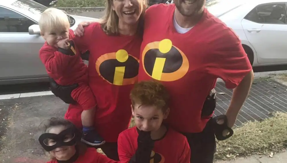 Maeve Kennedy Townsend McKean junto a su familia