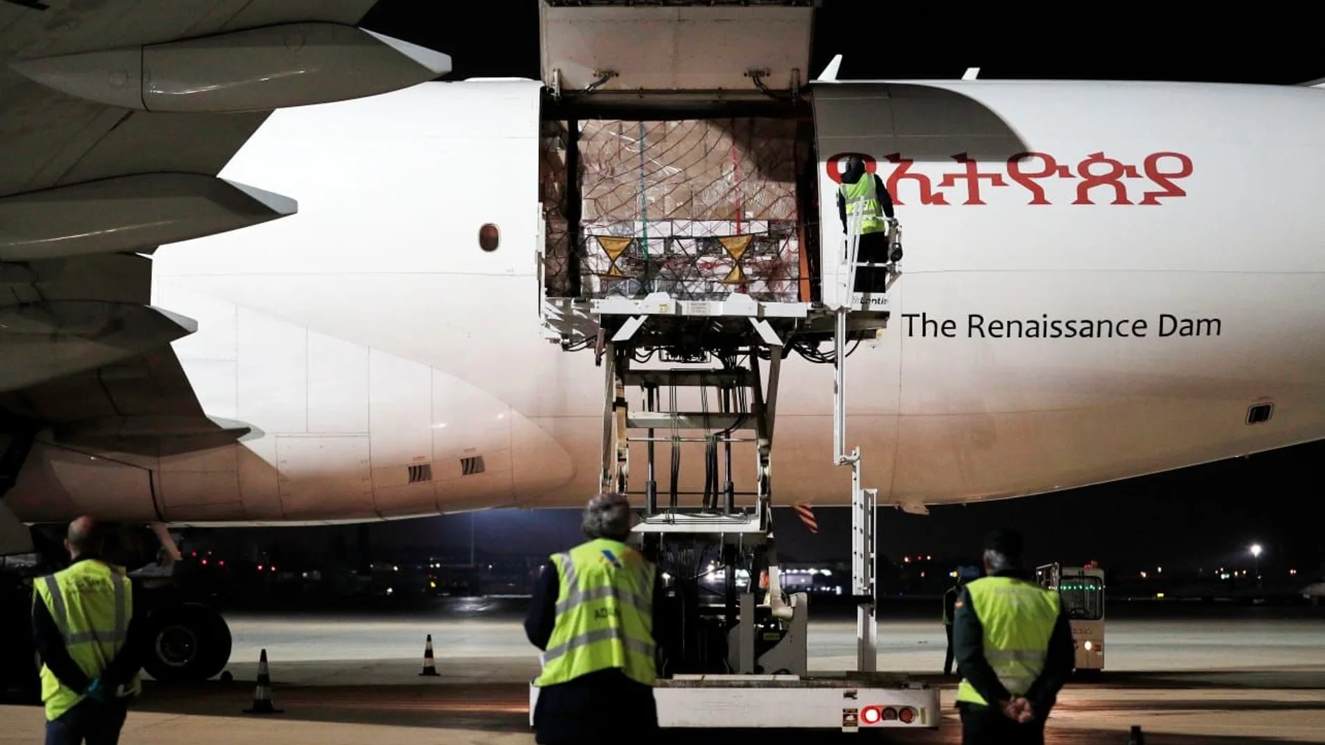 El avión ha aterrizado hace unos minutos en Manises