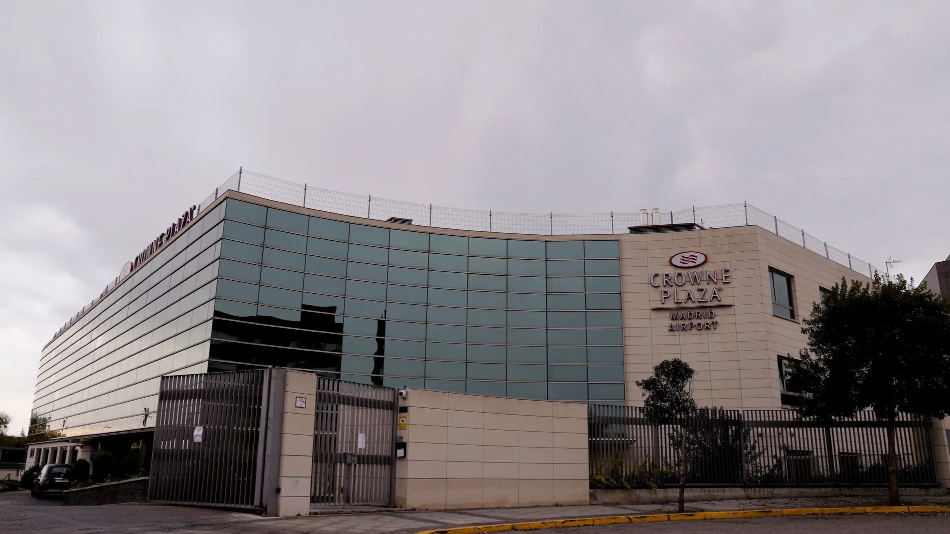 El Hotel Crown Plaza es habilitado para trabajadores sanitarios del Hospital de campaña de Ifema