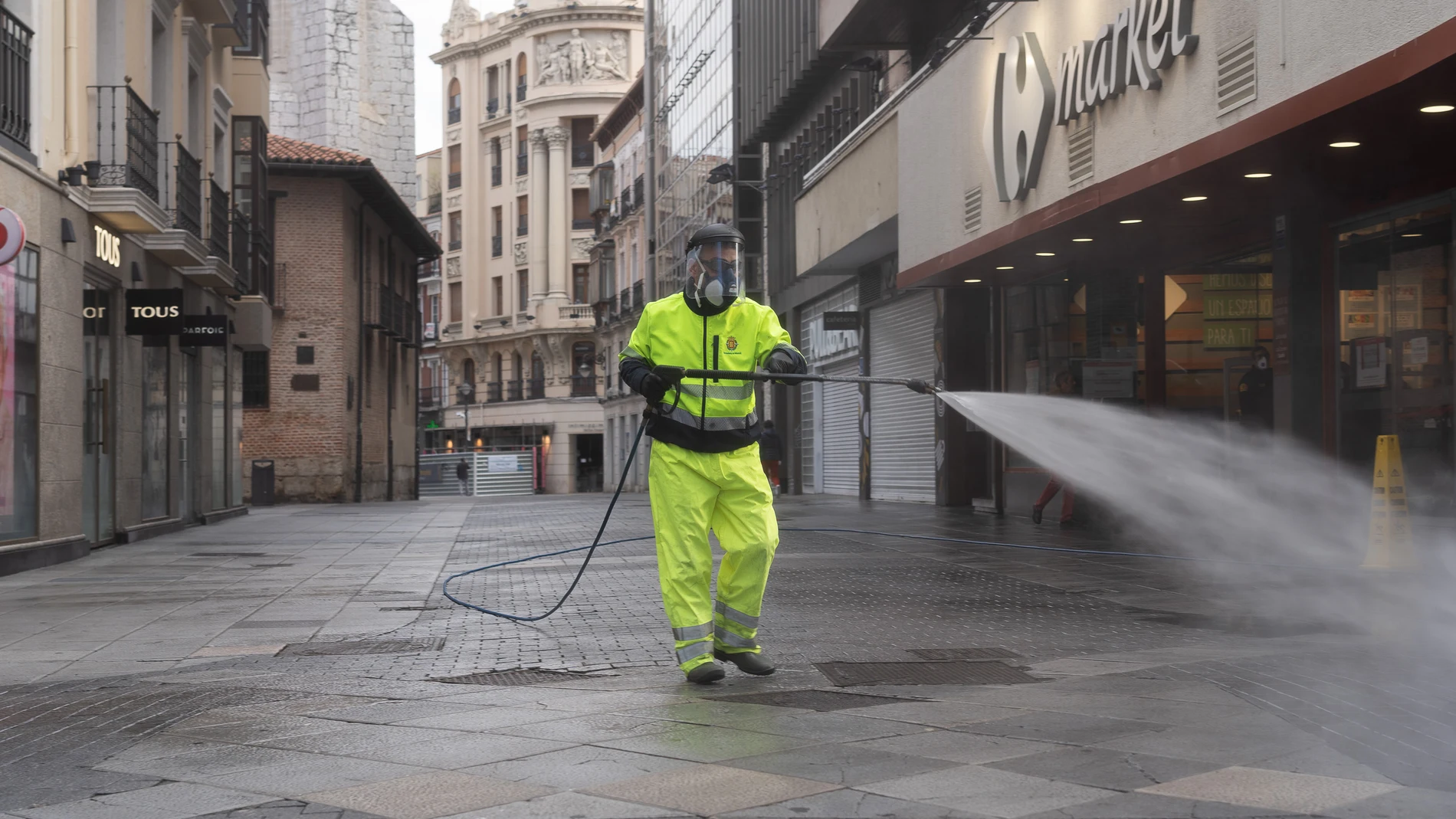 Labores de limpieza en Valladolid
