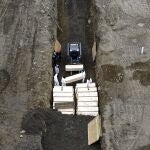 Imágenes aéreas de los enterramientos masivos en la isla de Hart