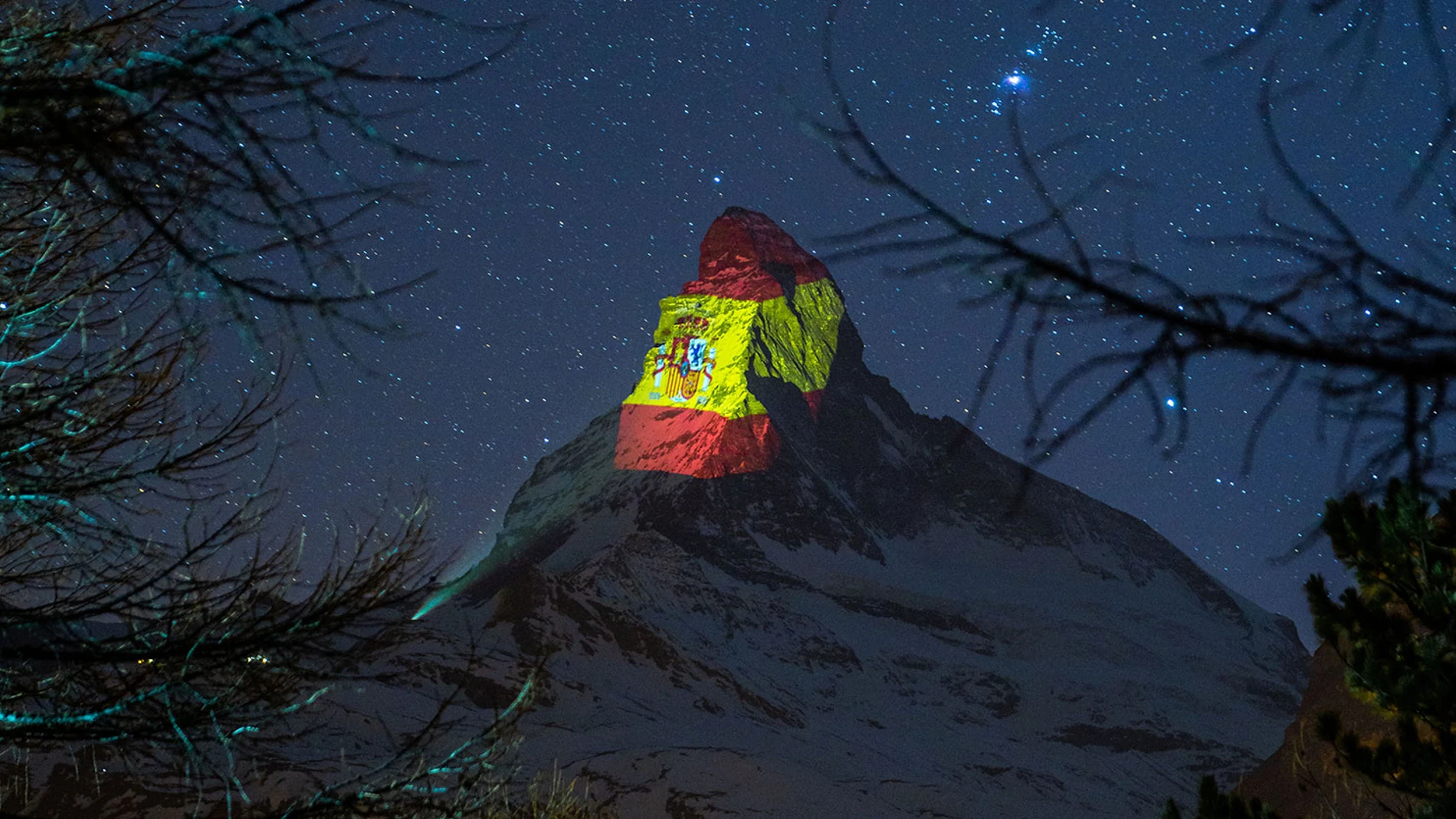 Zermatt rinde homenaje a España
