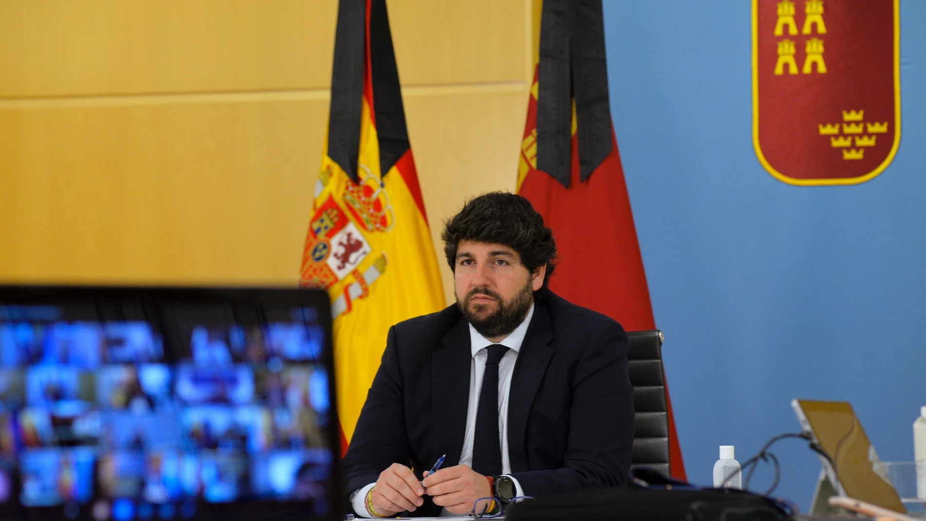 El presidente en la videoconferencia con Pedro Sáchez
