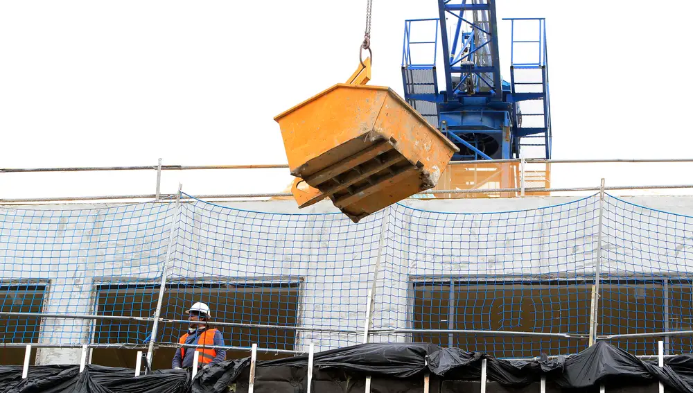 La discusión entre los dos trabajadores se produjo por el uso de la grúa