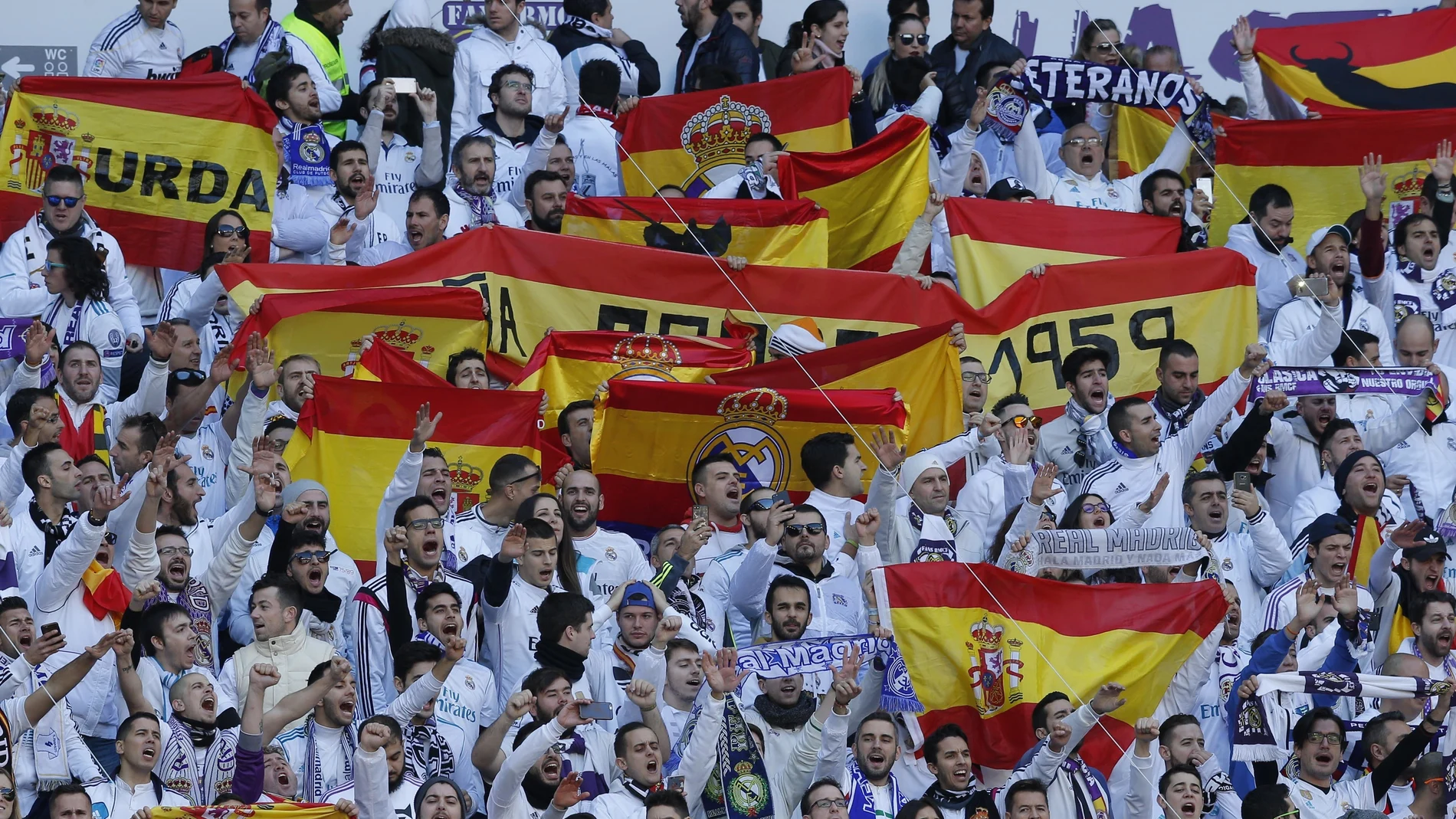 La grada de Santiago Bernabéu, durante un Clásico Real Madrid-Barcelona