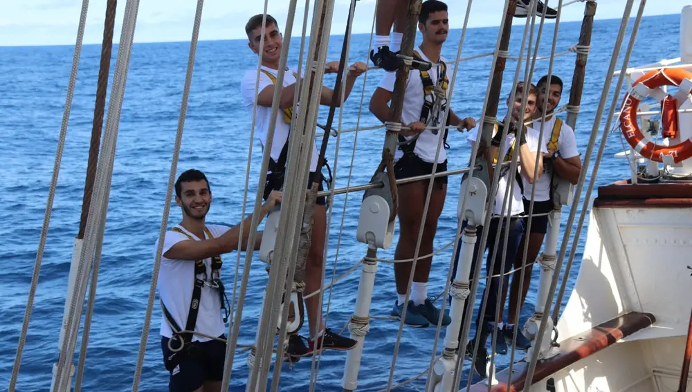 Actividades a bordo de el &quot;Juan Sebastián Elcano&quot;