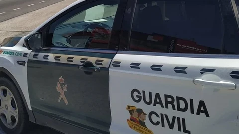 Un coche patrulla de la Guardia Civil