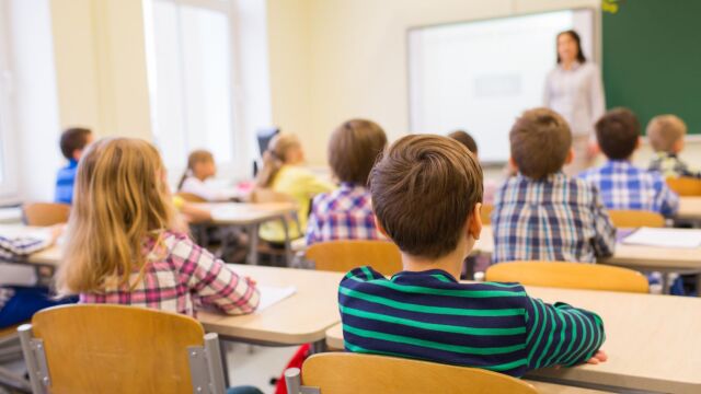 Madrid baraja la vuelta a las aulas de forma escalonada: primero 2º de Bachillerato y 4º de la ESO