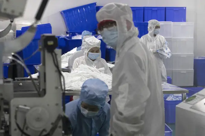 El virólogo de Wuhan niega que el nuevo coronavirus saliera de sus laboratorios 