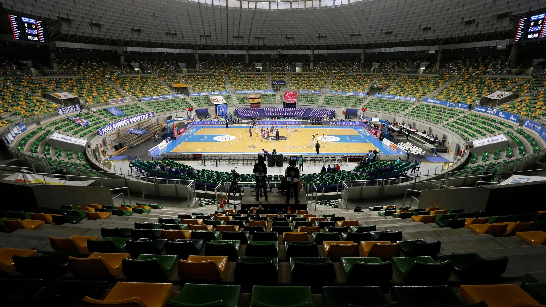 Los pabellones seguirán vacíos, pero la Liga ACB buscará en su reunión de hoy poder terminar al menos la temporada