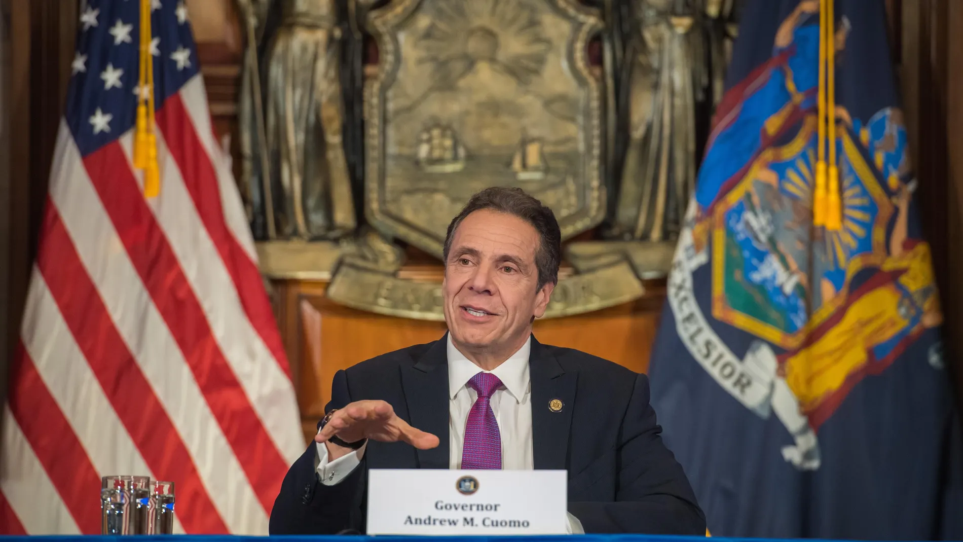 Nueva York propone "reimaginar" país antes de reabrirlo y pide fondos a Trump