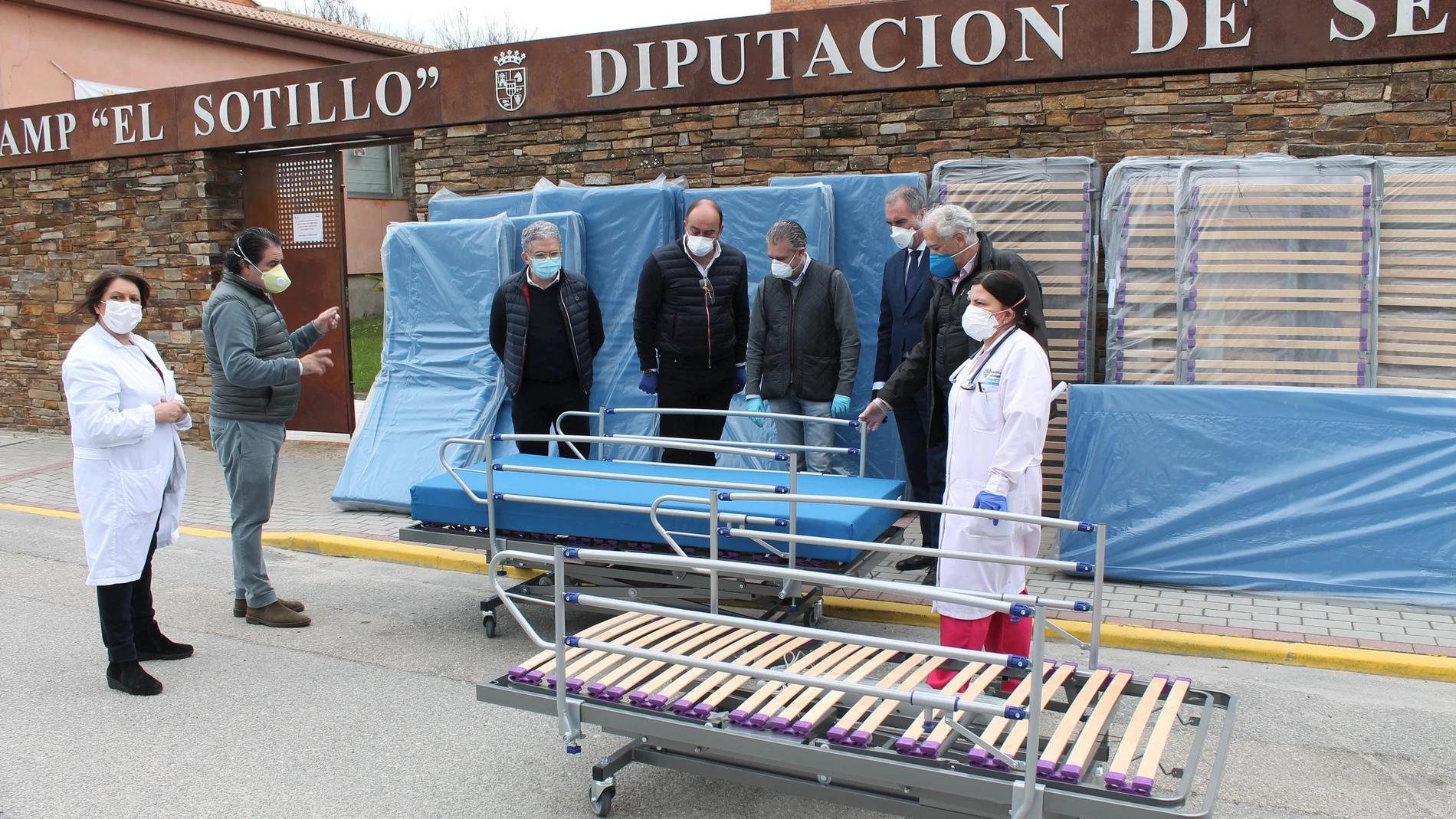 Coronavirus.- FES y Cámara de Segovia entregan 30 camas hospitalarias a los centros asistenciales de Diputación