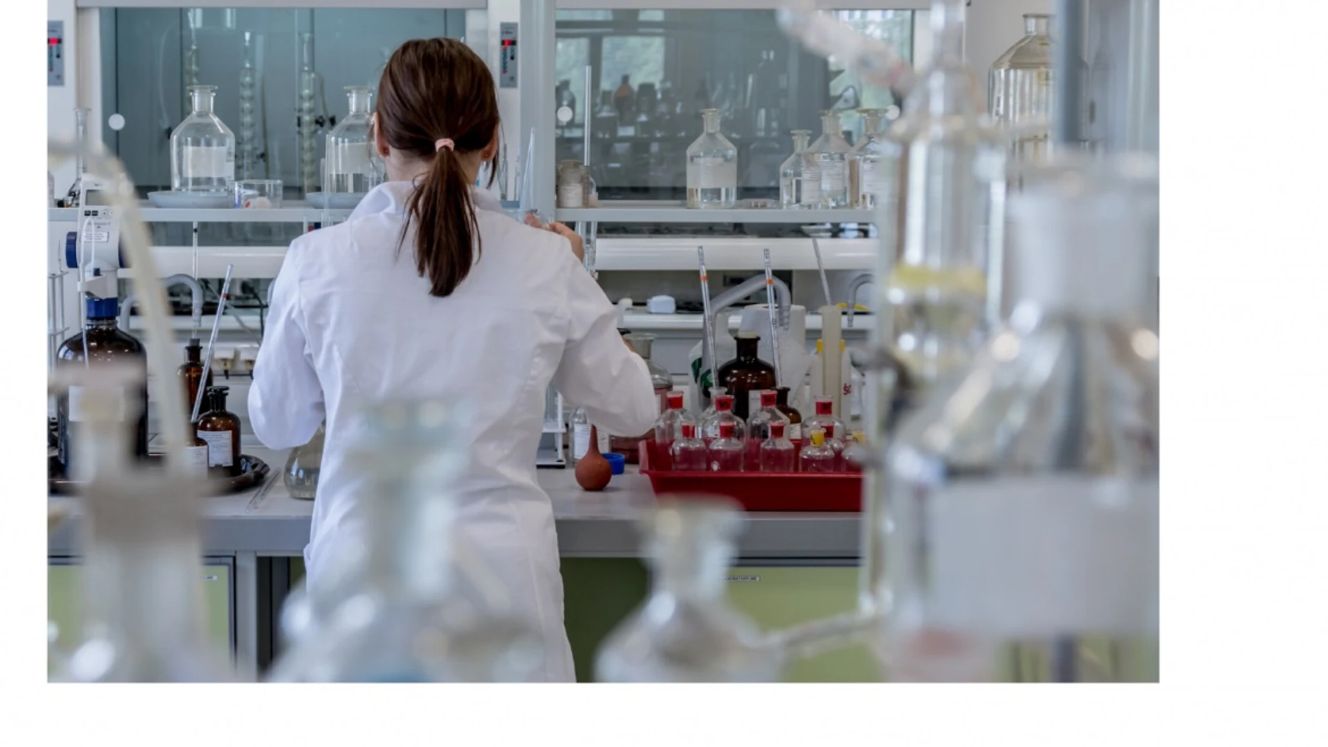 Coronavirus.- Servicios hospitalarios y de investigación extremeños participan en estudios sobre la pandemia