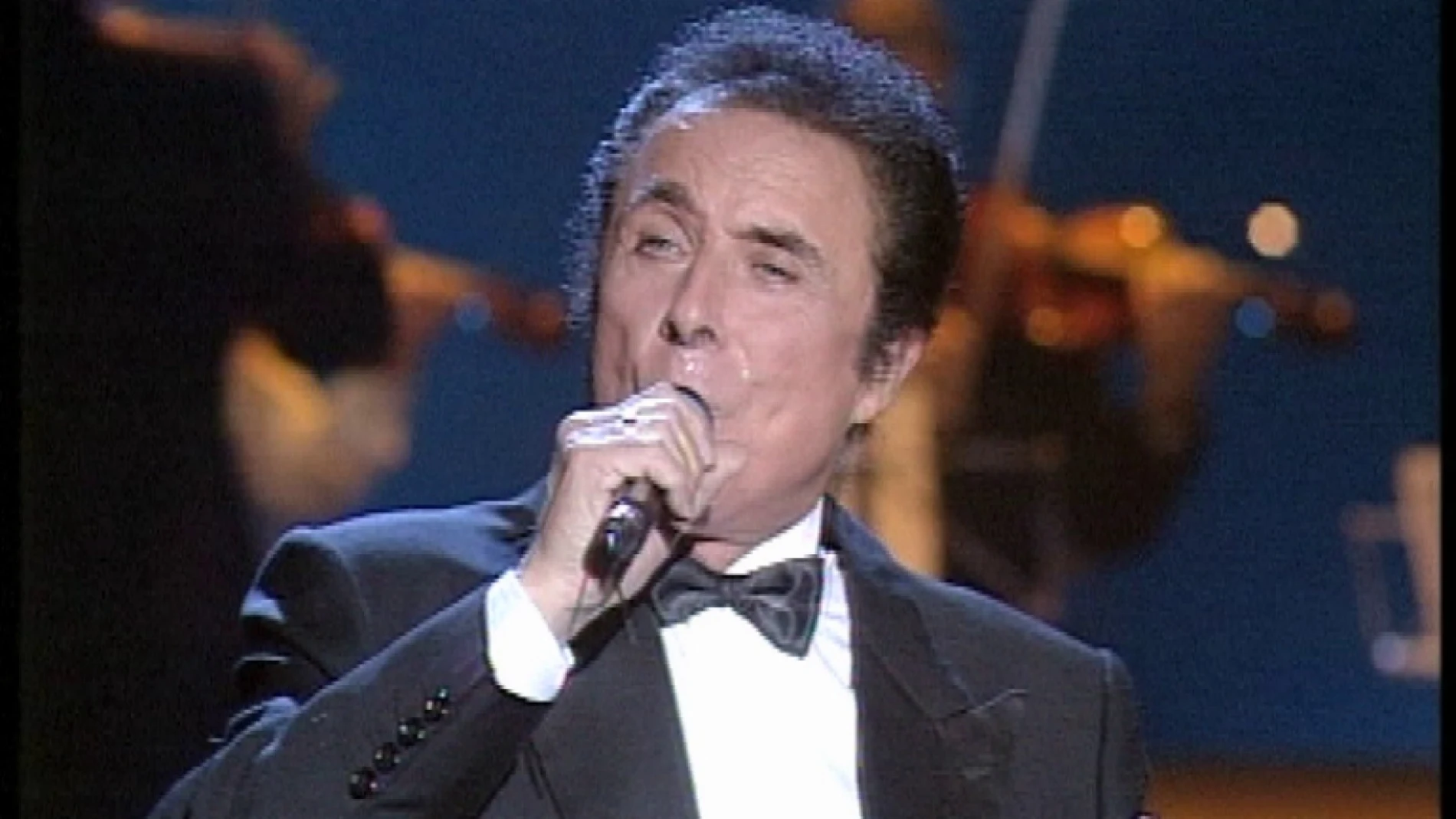 Muere el actor y cantante 'Príncipe gitano' a los 88 años por coronavirus
