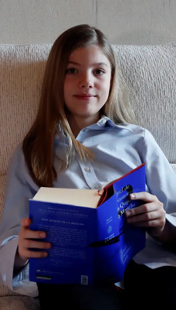 La infanta Sofía se suma este jueves junto a la princesa Leonor a la iniciativa anual de la lectura pública de El Quijote