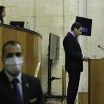 Juanma Moreno, en el Parlamento andaluz