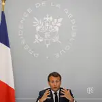Macron hizo una prioridad de la reapertura de los colegios en Francia