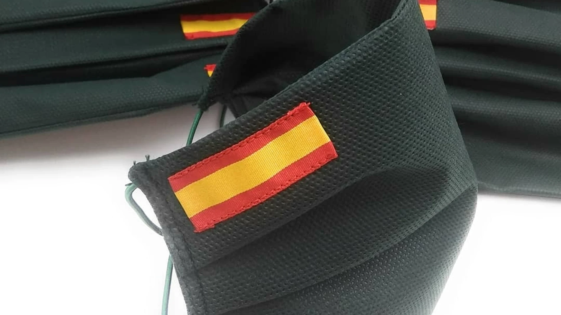 Mascarillas con la bandera de España