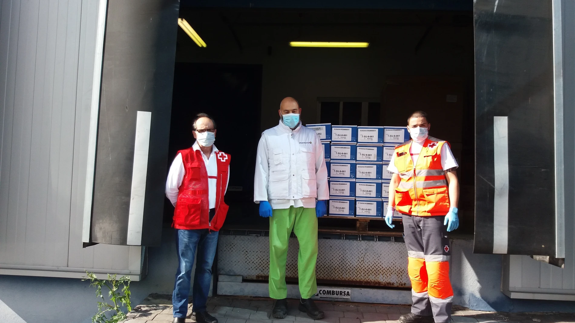 Donación de Pharmadus a Cruz Roja para las entregas de comida a domicilio