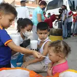 Familias de venezolanos atrapados en Colombia, preparan su regreso a un país que tiene los precios de los alimentos intervenidos