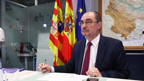 El Presidente de Aragón, Javier Lambán, participa en una videoconferencia de presidentes autonómicos con Pedro Sánchez