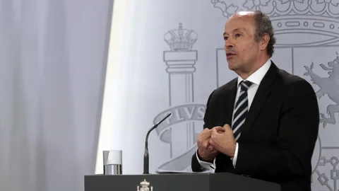 Juan Carlos Campo, ministro de Justicia, ayer, durante la rueda de prensa donde informó sobre el Decreto-ley aprobado