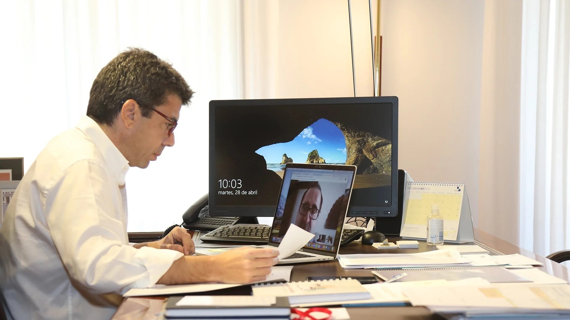 Turismo.- Mazón advierte al Consell que el modelo turístico "no se cambia desde un despacho político"
