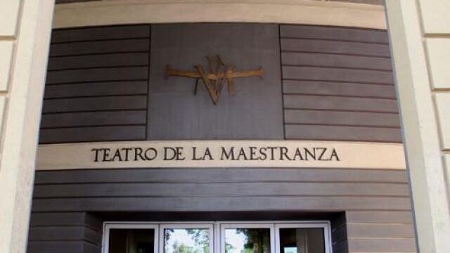 Fachada del teatro La Maestranza de Sevilla