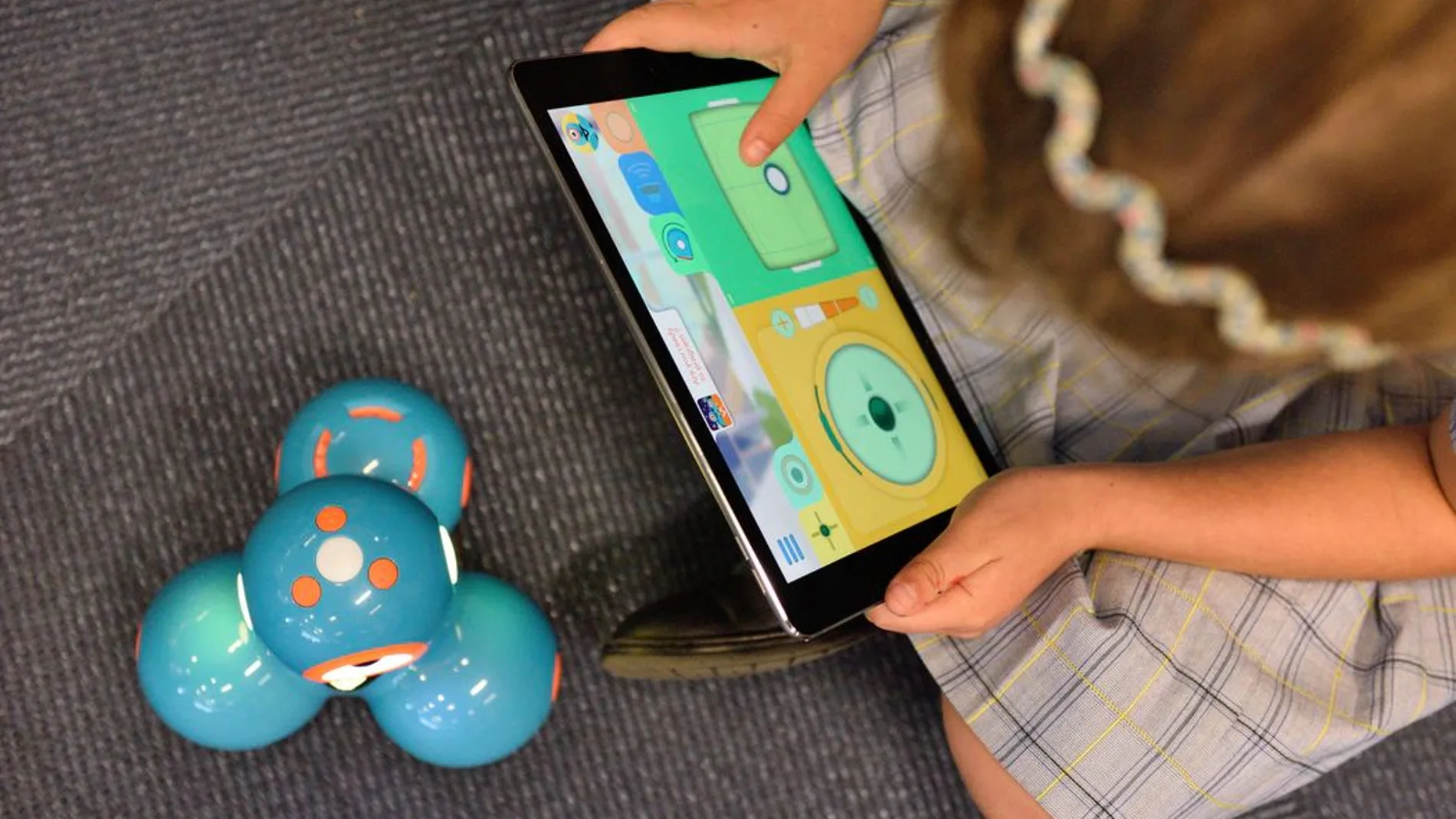 A través de actividades virtuales y ejercicios on-line los niños pueden aprender y relacionarse con otros menores de su edad