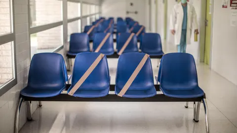Sanidad informa de 1.138 casos de coronavirus y 19 muertes en la Comunitat