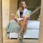 Instagram @ameliabono